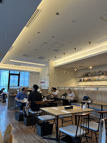 Comentarii opinii despre サラベス 東京店