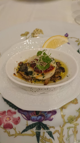 〒760-0067 香川県高松市松福町２丁目１２−７