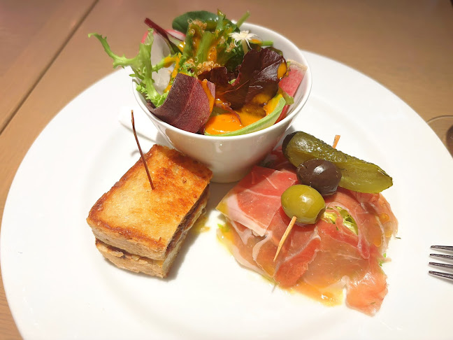 〒100-0005 東京都千代田区丸の内１丁目８−２ 鉃鋼ビルデイング 南館2・3F