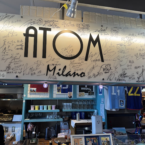 Comentarii opinii despre カフェバー L’ATELIER et Brasserie ATOM Milano（アトリエ･ブラッスリー･アトムミラノ）銀座