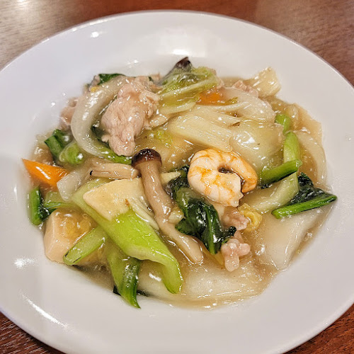 〒562-0001 大阪府箕面市箕面６丁目１−１６