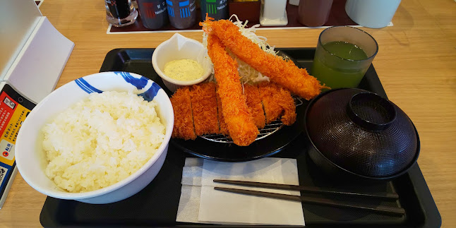 〒410-0041 静岡県沼津市筒井町９−７