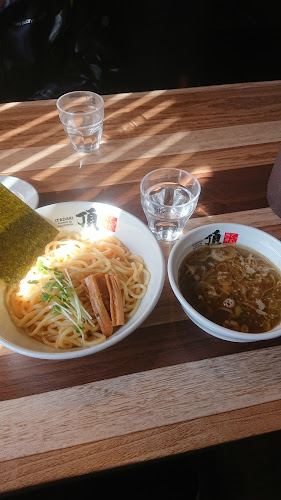 Opinii despre 豚骨ラーメン 頂 în 韮崎市 - 飲食業