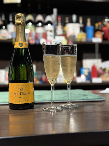 Comentarii opinii despre マジックカフェバー 手品のフウフ