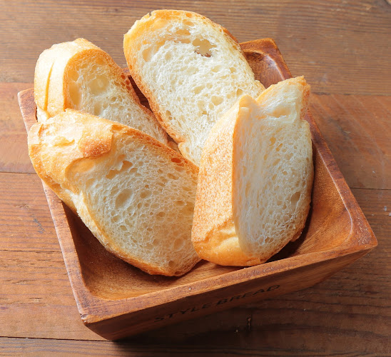 〒820-0071 福岡県飯塚市忠隈71−４ NERO BOTANICA 1F