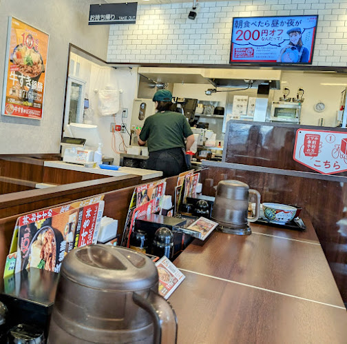 Opinii despre 吉野家 札幌西町店 în 札幌市 - 飲食業