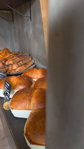 〒162-0813 東京都新宿区東五軒町１−８