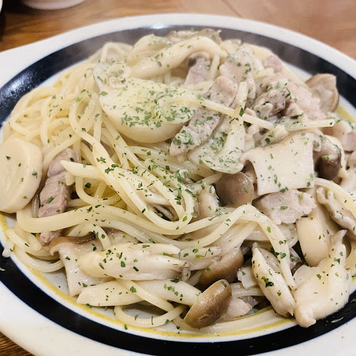 Opinii despre ごはんとお酒 シロネコ în 豊見城市 - 飲食業