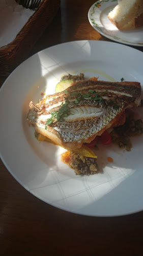 〒101-0051 東京都千代田区神田神保町１丁目４２−２