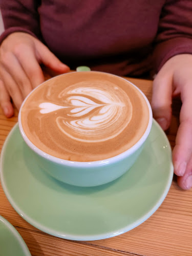 Comentarii opinii despre アンドバリシエ