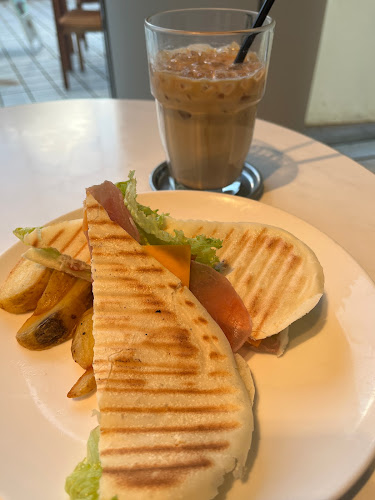 LOLO・3RD・MUSEUM - 飲食業