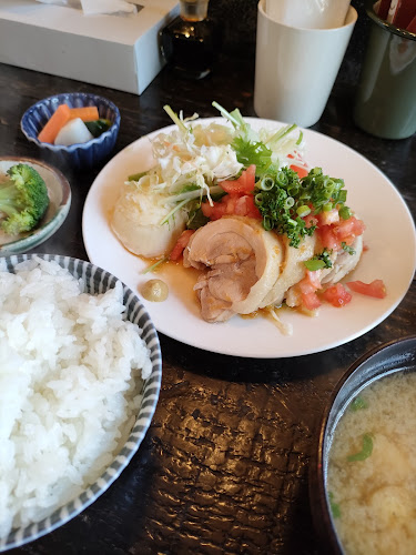 〒181-0013 東京都三鷹市下連雀２丁目２３−１５