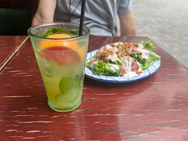HUB東京オペラシティ店 - 新宿区