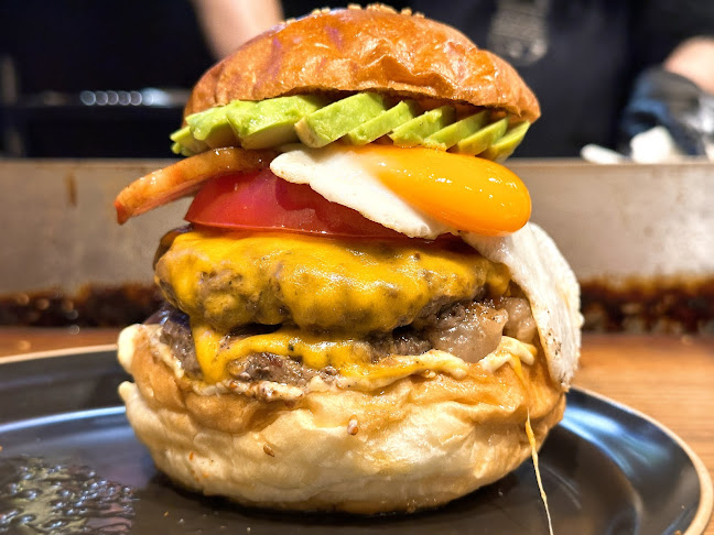 WorldBurger - 飲食業