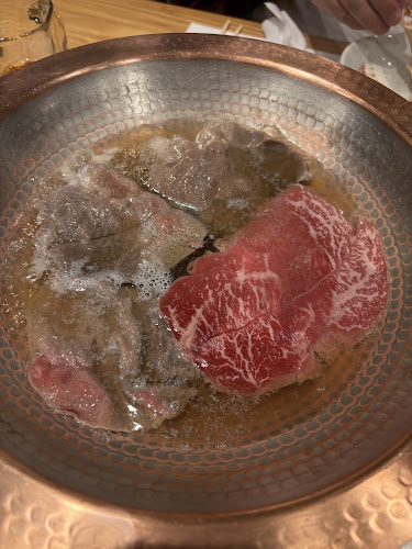 〒900-0006 沖縄県那覇市おもろまち４丁目１１−１ おもろシティコート Ginoza