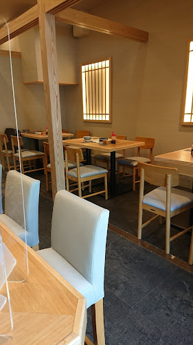 丸友 那覇総本店