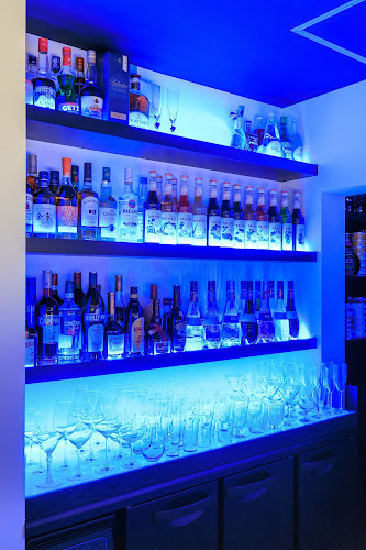 Opinii despre Bar AZ バー アズ 隠れ家バー 栄 住吉 în 名古屋市 - 飲食業