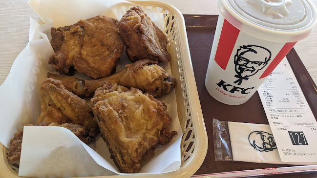 Opinii despre ケンタッキーフライドチキン高松屋島店 în 高松市 - 飲食業