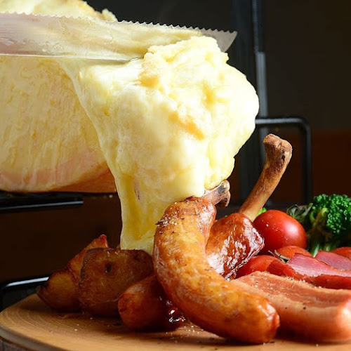 肉とチーズの古民家バル ISHIYAMA MEAT MARCHE - 大津市