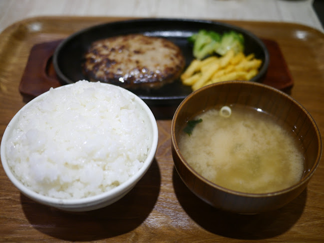 〒001-0018 北海道札幌市北区北１８条西４丁目１−１ 北１８条駅光ハイツ