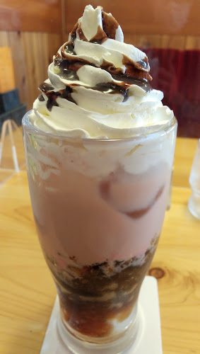 Opinii despre コメダ珈琲店 掛川宮脇店 în 掛川市 - 飲食業