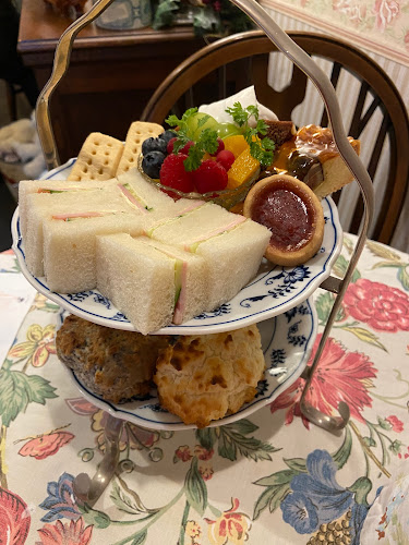 スリーチムニーズ - 飲食業