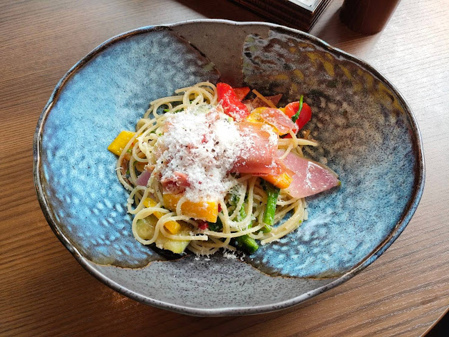 Opinii despre 古民家カフェ KONOHANA în 富士吉田市 - 飲食業