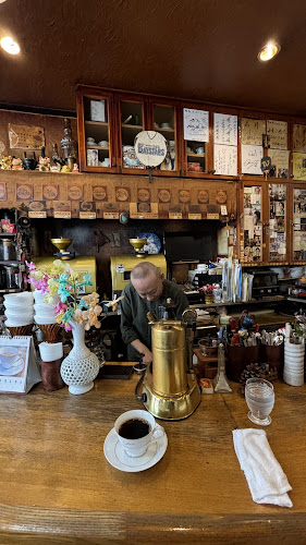 カフェ・コンティニュー