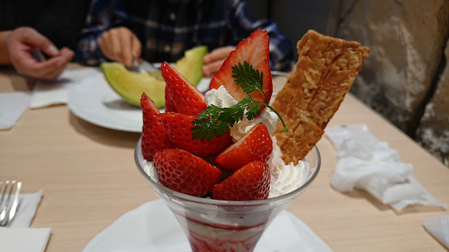 Opinii despre 京橋千疋屋 フルーツパーラー 小田急藤沢店 în 藤沢市 - 飲食業