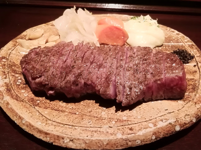 BAR SHOW-TIME TEPPAN STEAK HOUSE(バーショータイム テッパン ステーキハウス)