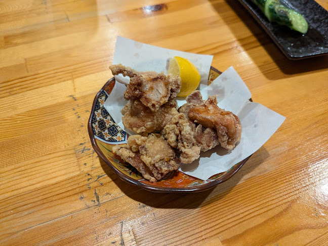 Comentarii opinii despre 炭火串焼き やきとん 正一郎