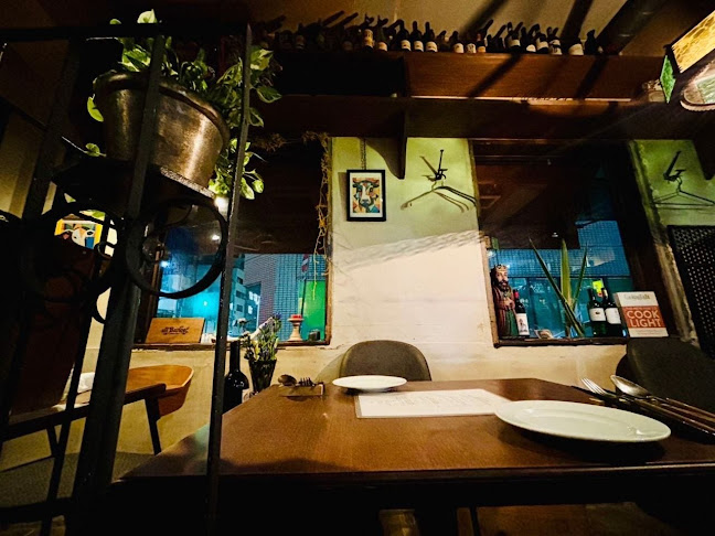 〒790-0011 愛媛県松山市千舟町４丁目６−１１