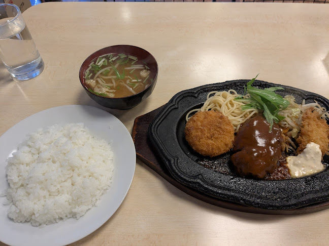 Opinii despre レストラン＆コーヒー ソルト în 仙台市 - 飲食業