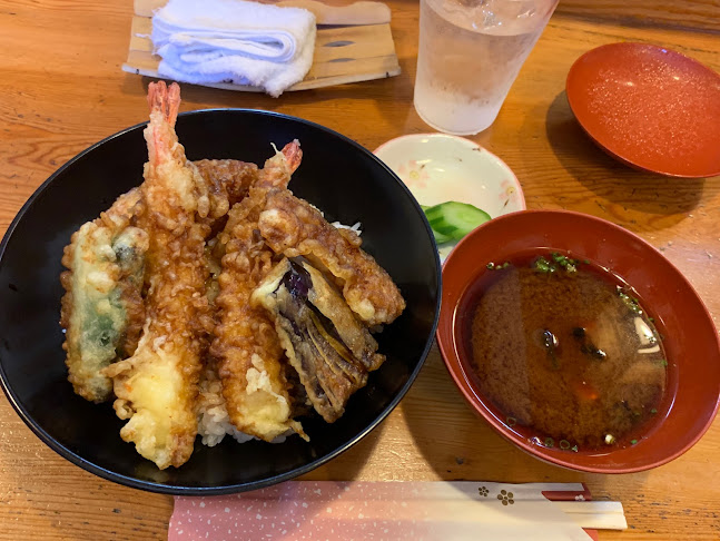 Opinii despre 日本料理 高浜 în 延岡市 - 飲食業