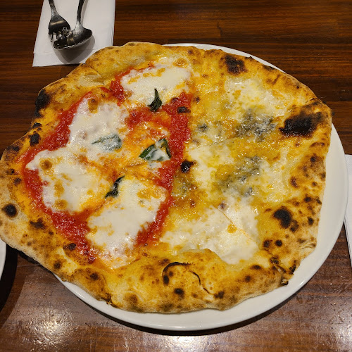 トラットリア ダ ルイジ 東新宿店 - 新宿区