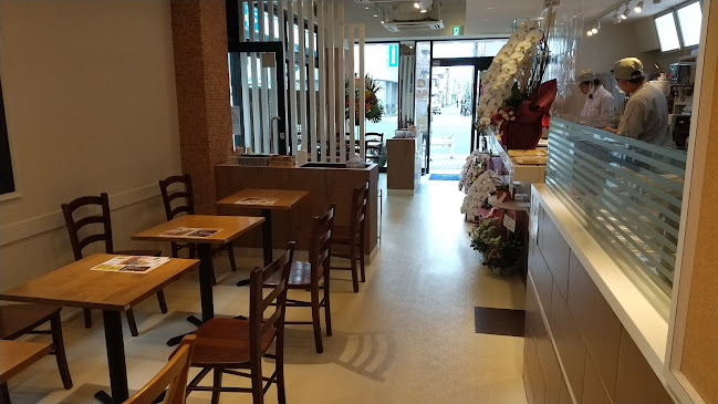 Cafe Dining&Bar FLAT カフェ ダイニングバー フラット