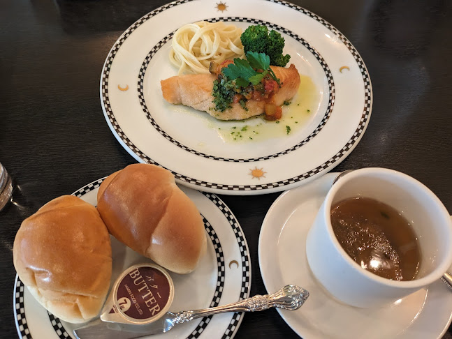 レストラン プルメリア〈半蔵門〉 - 飲食業