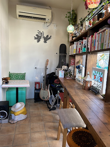 服と雑貨＆カフェ 地球館 - 東大阪市