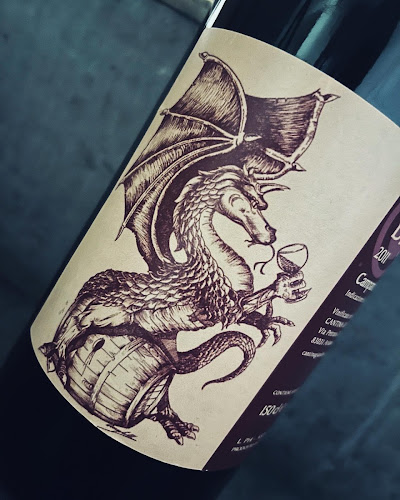 ワインショップマルコホール - 飲食業