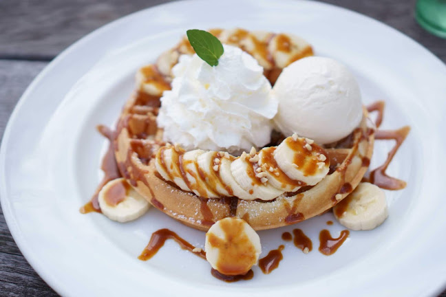 〒261-0024 千葉県千葉市美浜区豊砂１−６