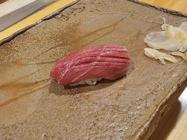 鮨まつ本 - 飲食業