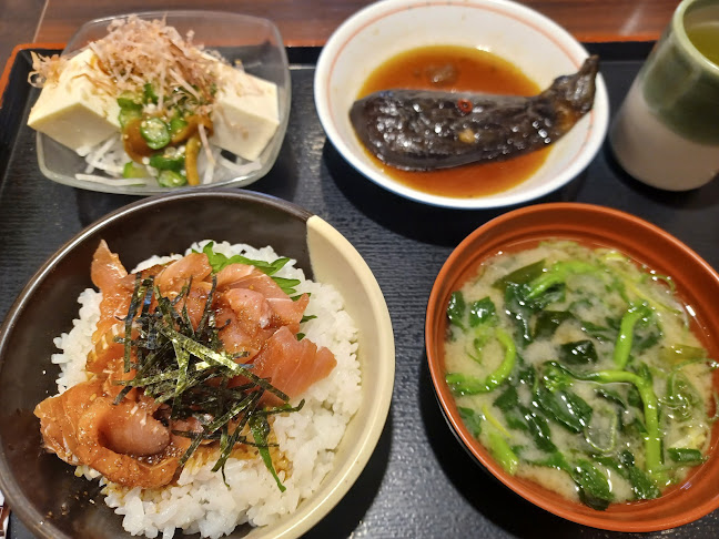 ザめしや 京都伏見店