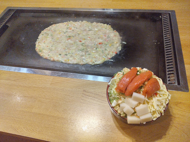 Comentarii opinii despre 大阪もんじゃ 鉄板焼 韓彩食房みね