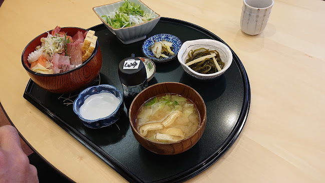 〒943-0832 新潟県上越市本町７丁目１−１７