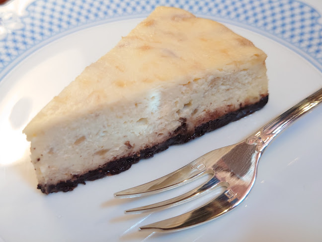 〒248-0016 神奈川県鎌倉市長谷２丁目４−６