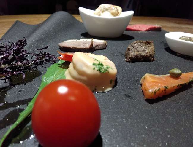 西洋肉料理 岡 - 飲食業