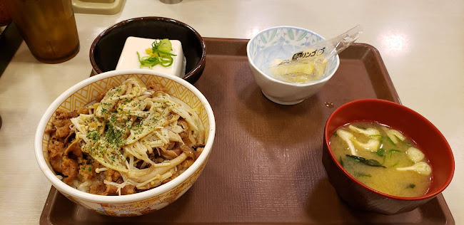 Opinii despre すき家 久留米国分店 în 久留米市 - 飲食業