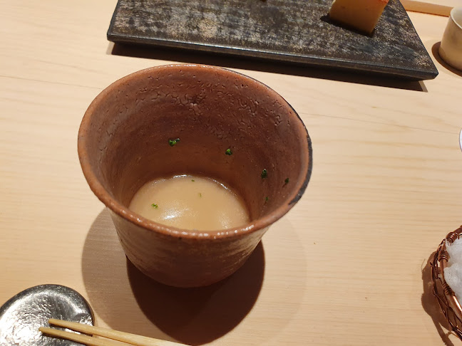 〒064-0809 北海道札幌市中央区南９条西４丁目５−１２ カモカモビル 1F