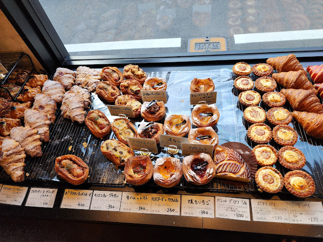 Opinii despre ブーランジュリー ル バムタン în 福岡市 - 飲食業