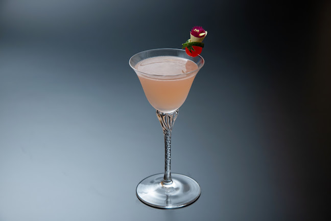 Opinii despre バー「ベイ・ウエスト」 în 横浜市 - 飲食業